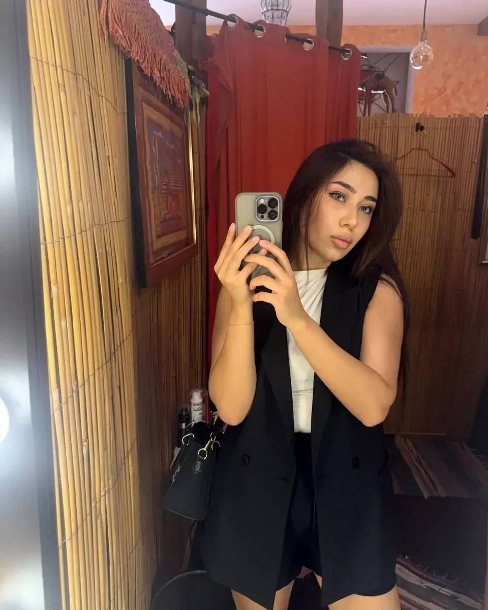 Имя: Амели Возраст: 24 Вес: 60