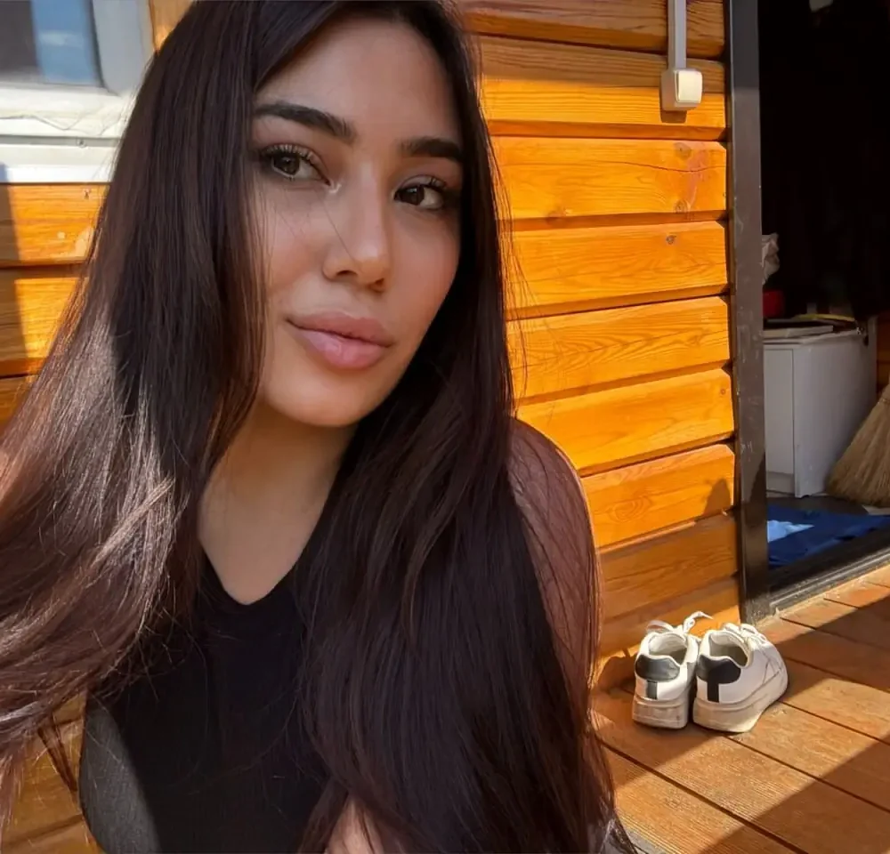 Имя: Амели Возраст: 24 Вес: 60