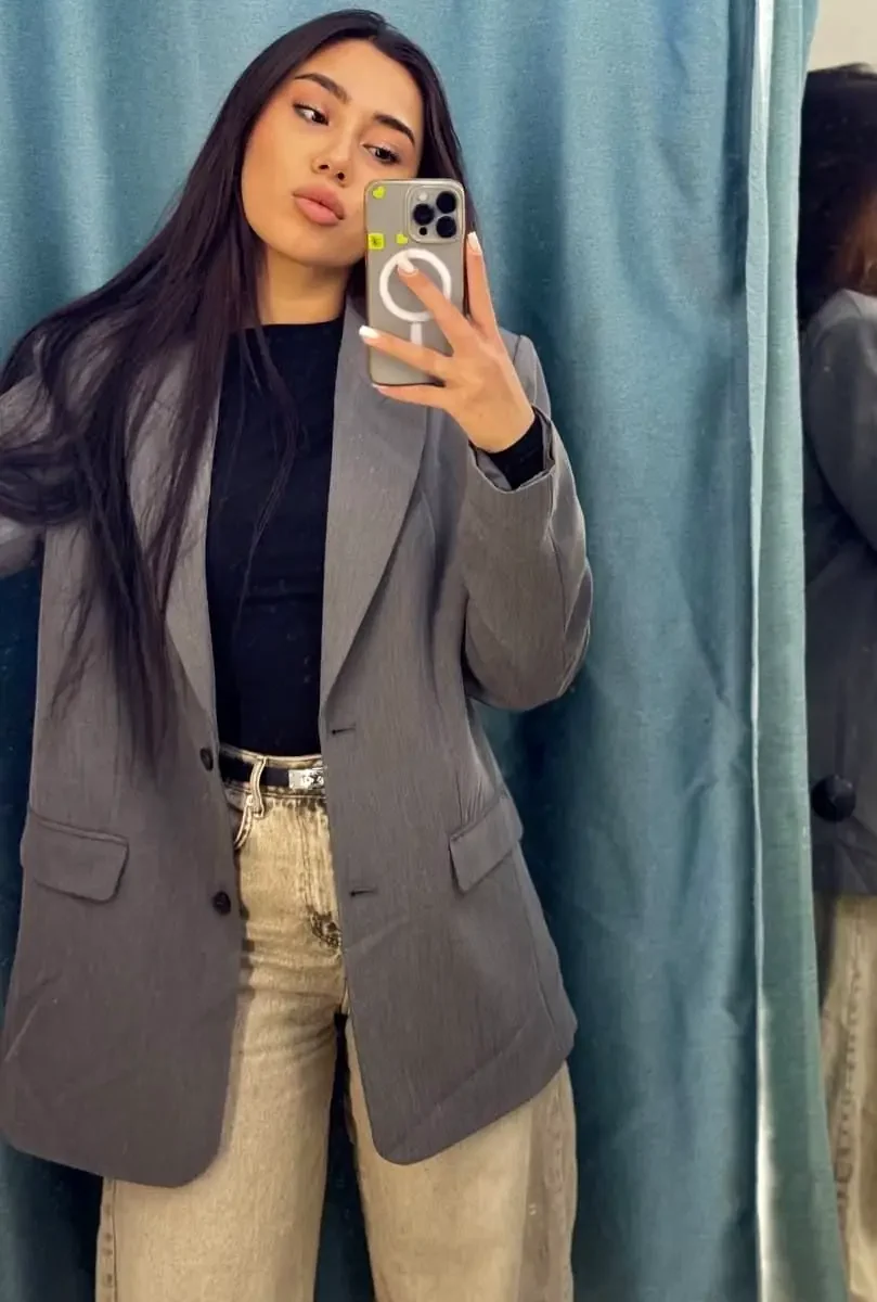 Имя: Амели Возраст: 24 Вес: 60