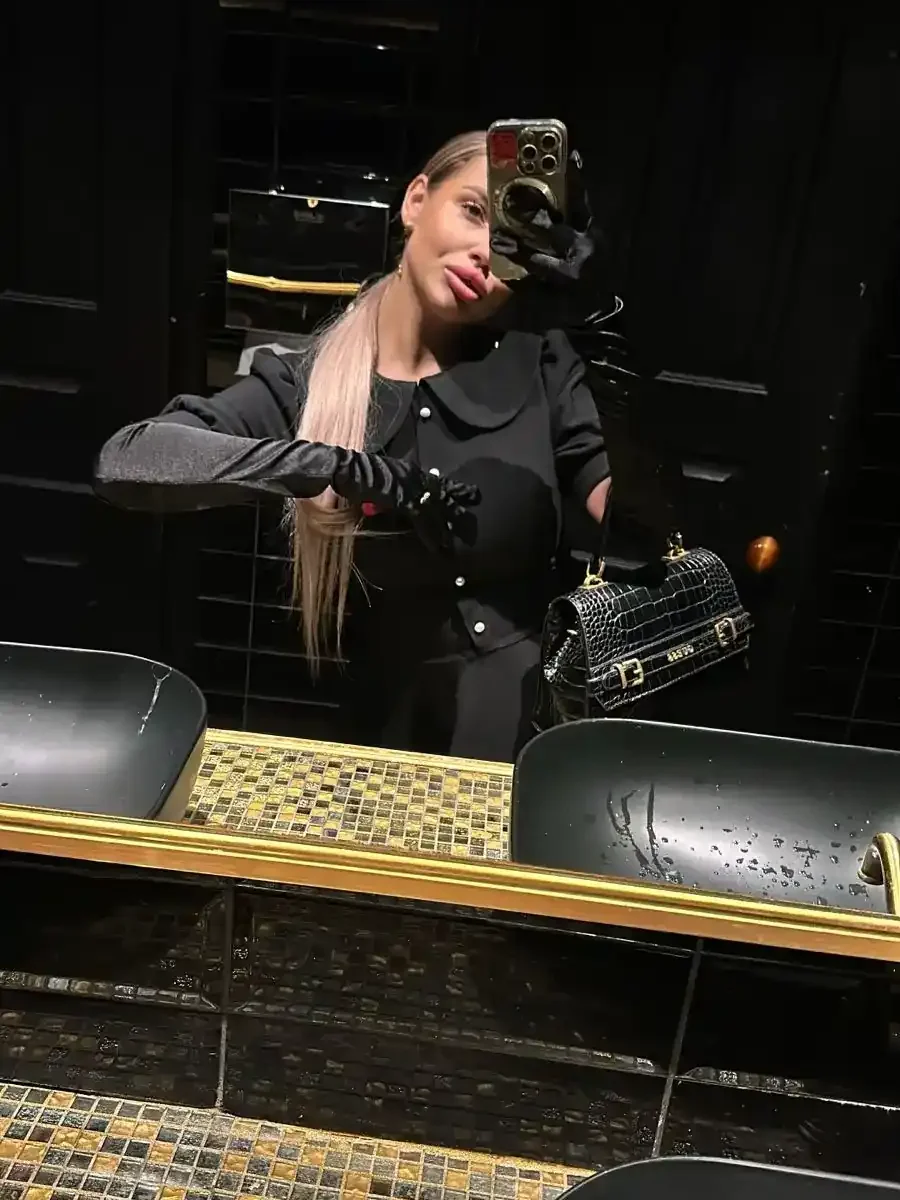 Имя: Дамира Возраст: 20 Вес: 58