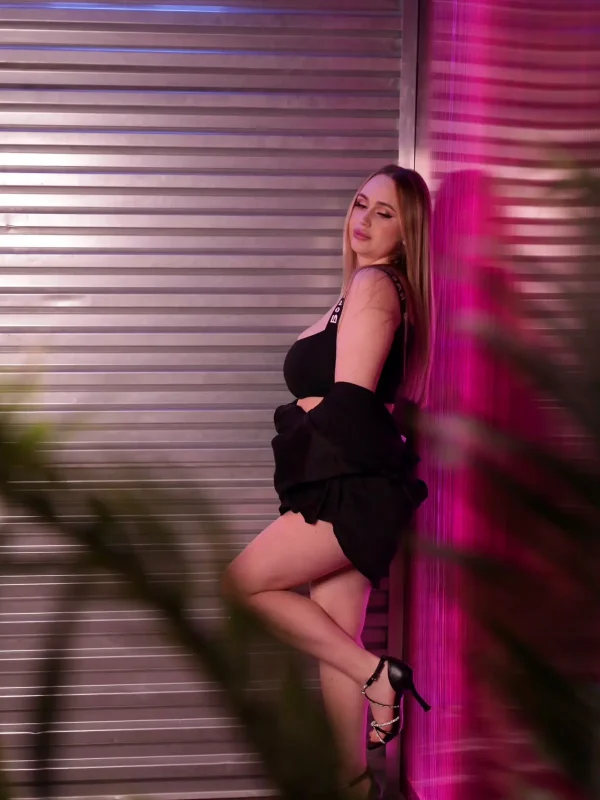 Имя: Амелия Возраст: 24 Вес: 66