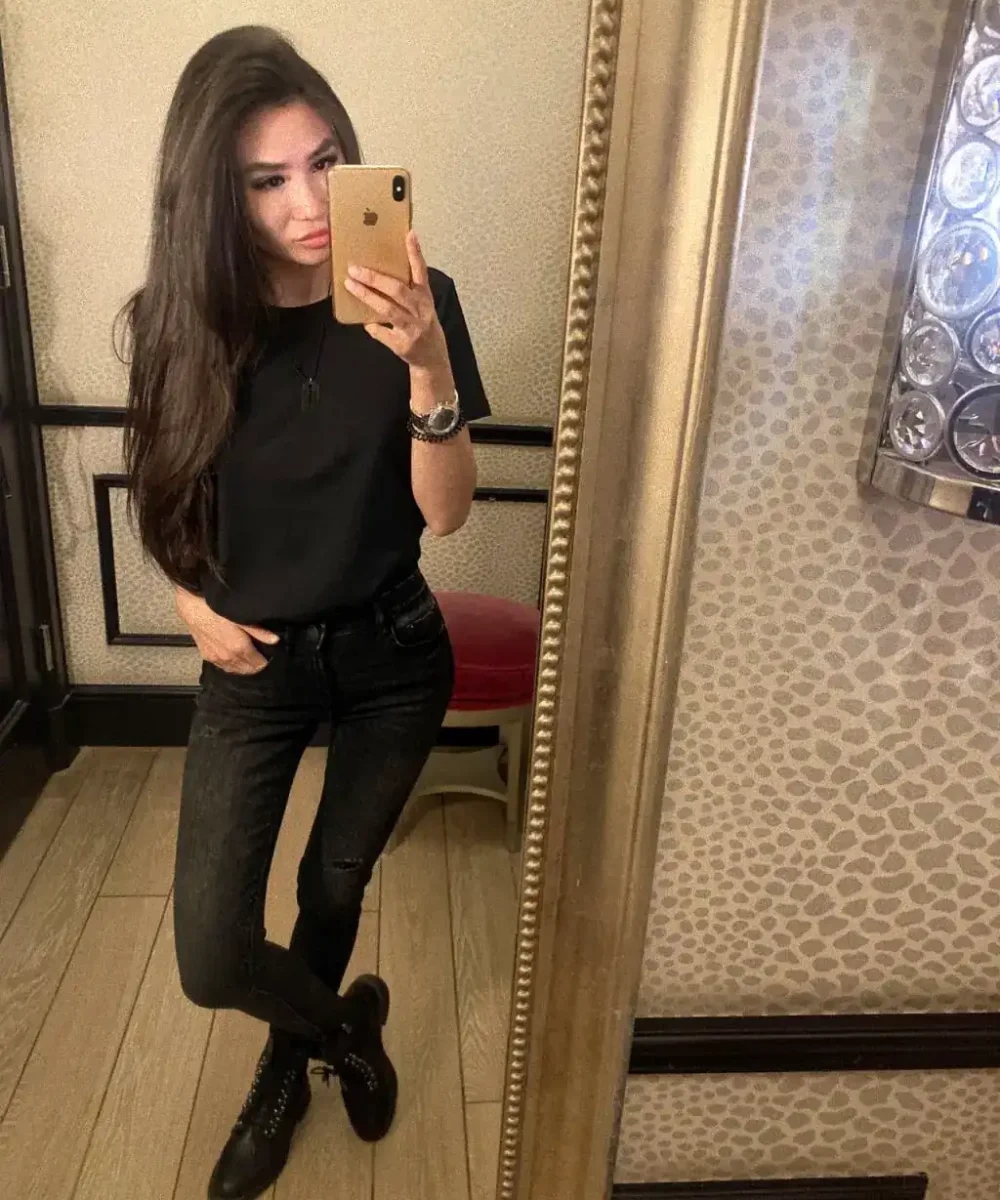 Имя: Анна Возраст: 26 Вес: 43