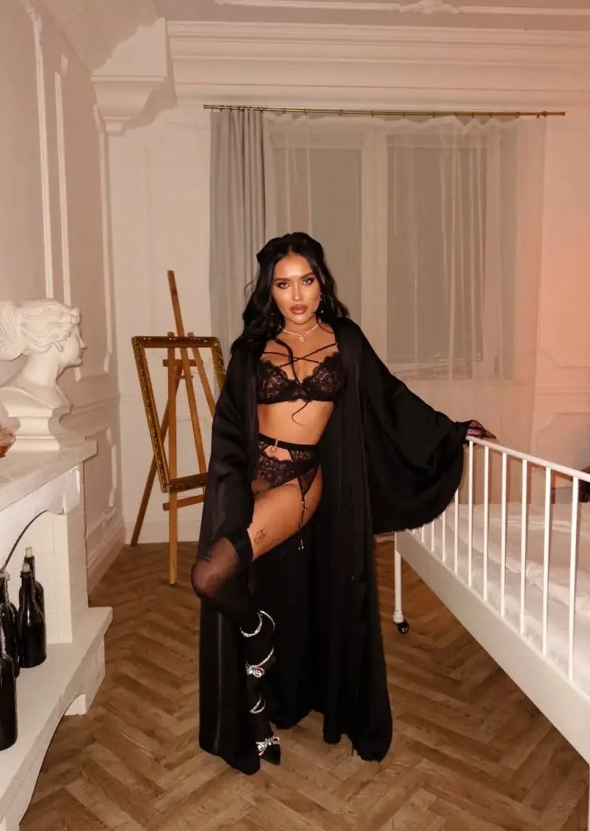 Имя: Алика Возраст: 24 Вес: 49