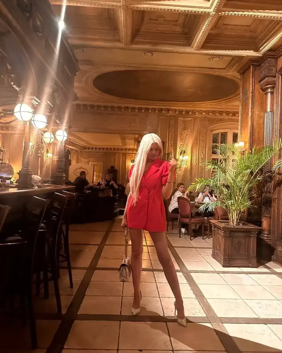 Имя: Британни Возраст: 25 Вес: 54