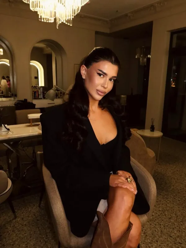 Имя: Луиза Возраст: 22 Вес: 59