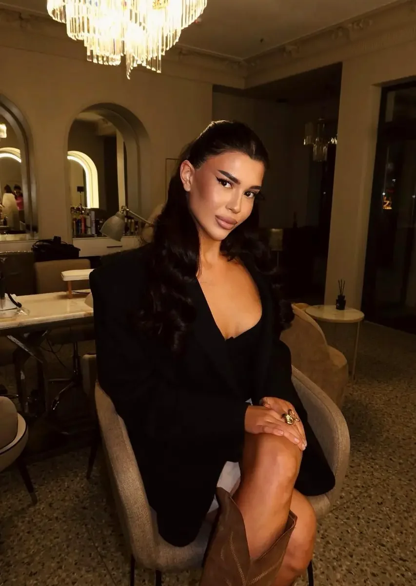 Имя: Луиза Возраст: 22 Вес: 59