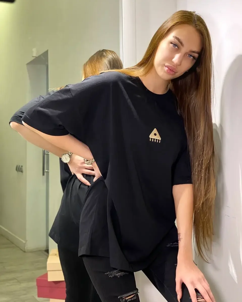 Имя: Наоми Возраст: 27 Вес: 54