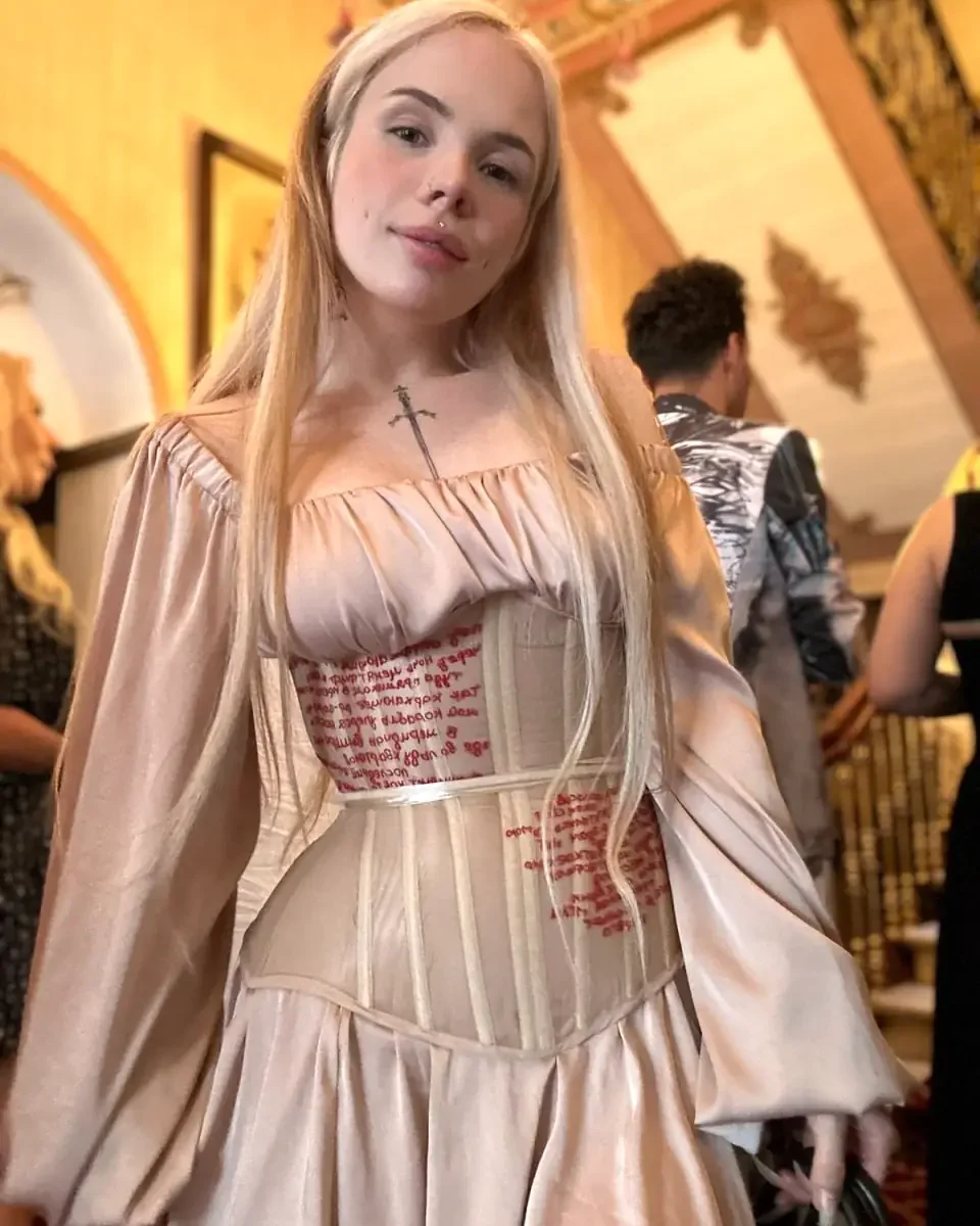 Имя: Грета Возраст: 24 Вес: 50