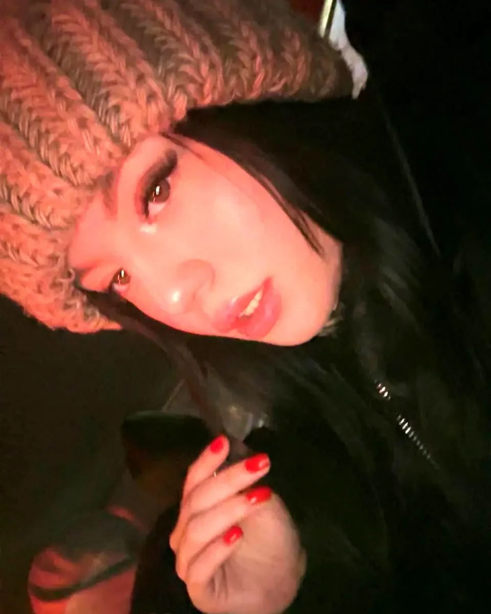 Имя: Аника Возраст: 18 Вес: 55