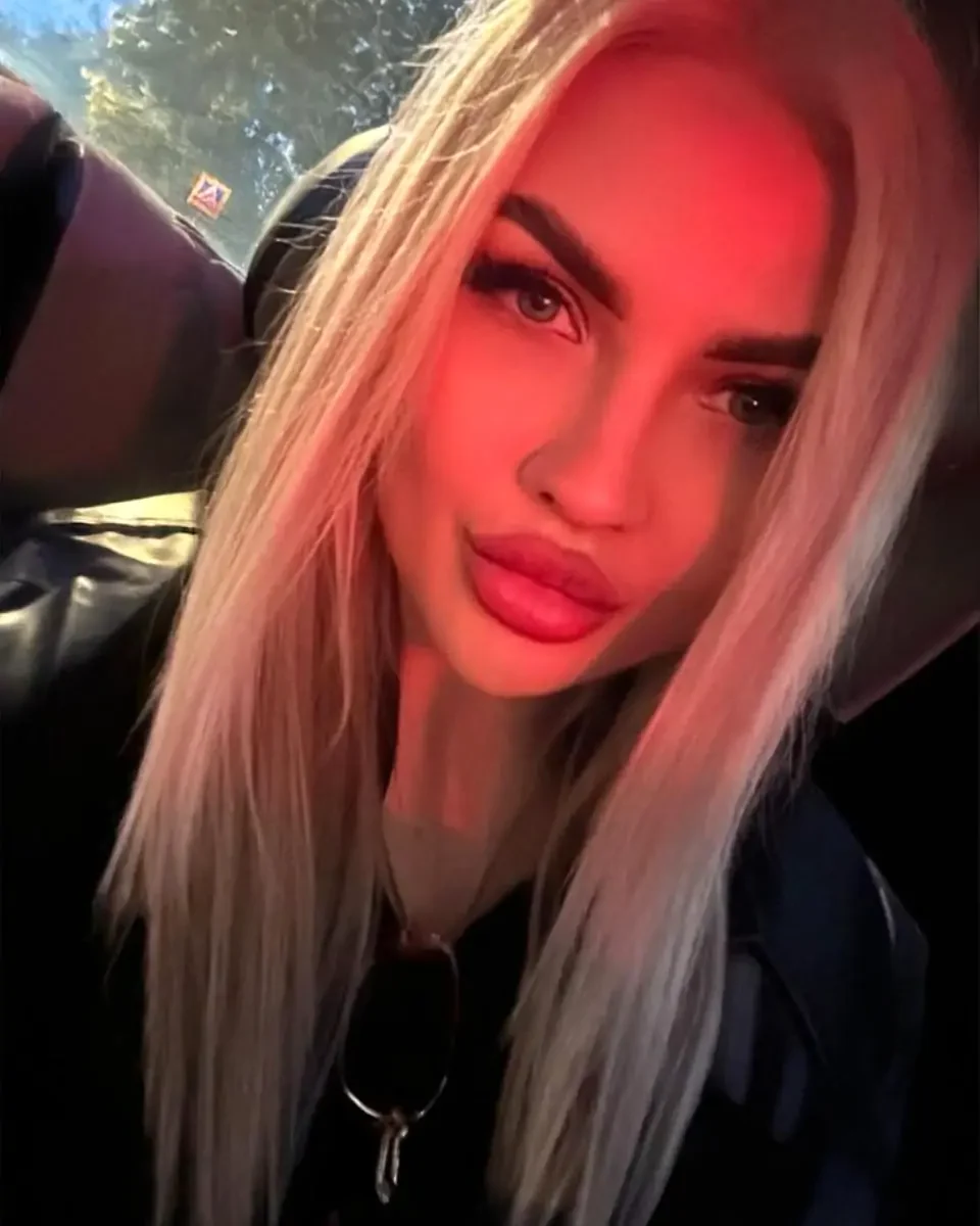 Имя: Софа Возраст: 26 Вес: 56