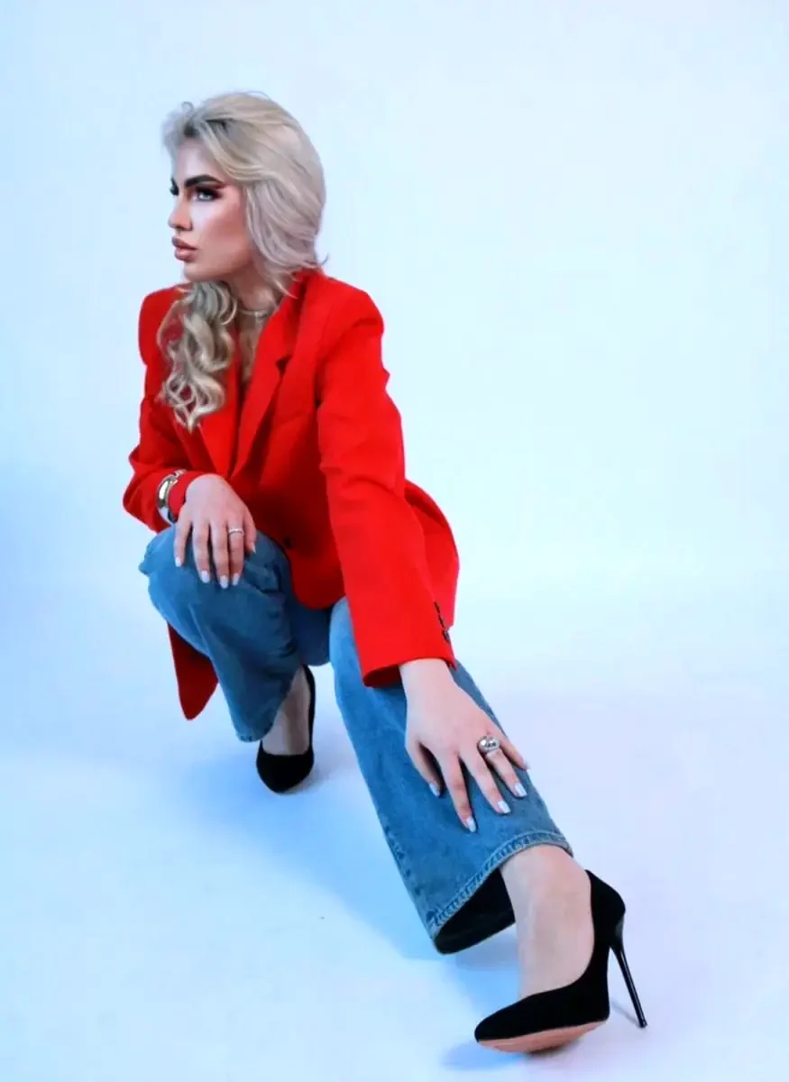 Имя: Софа Возраст: 26 Вес: 56