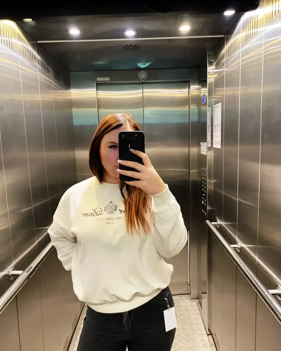 Имя: Полина Возраст: 24 Вес: 63