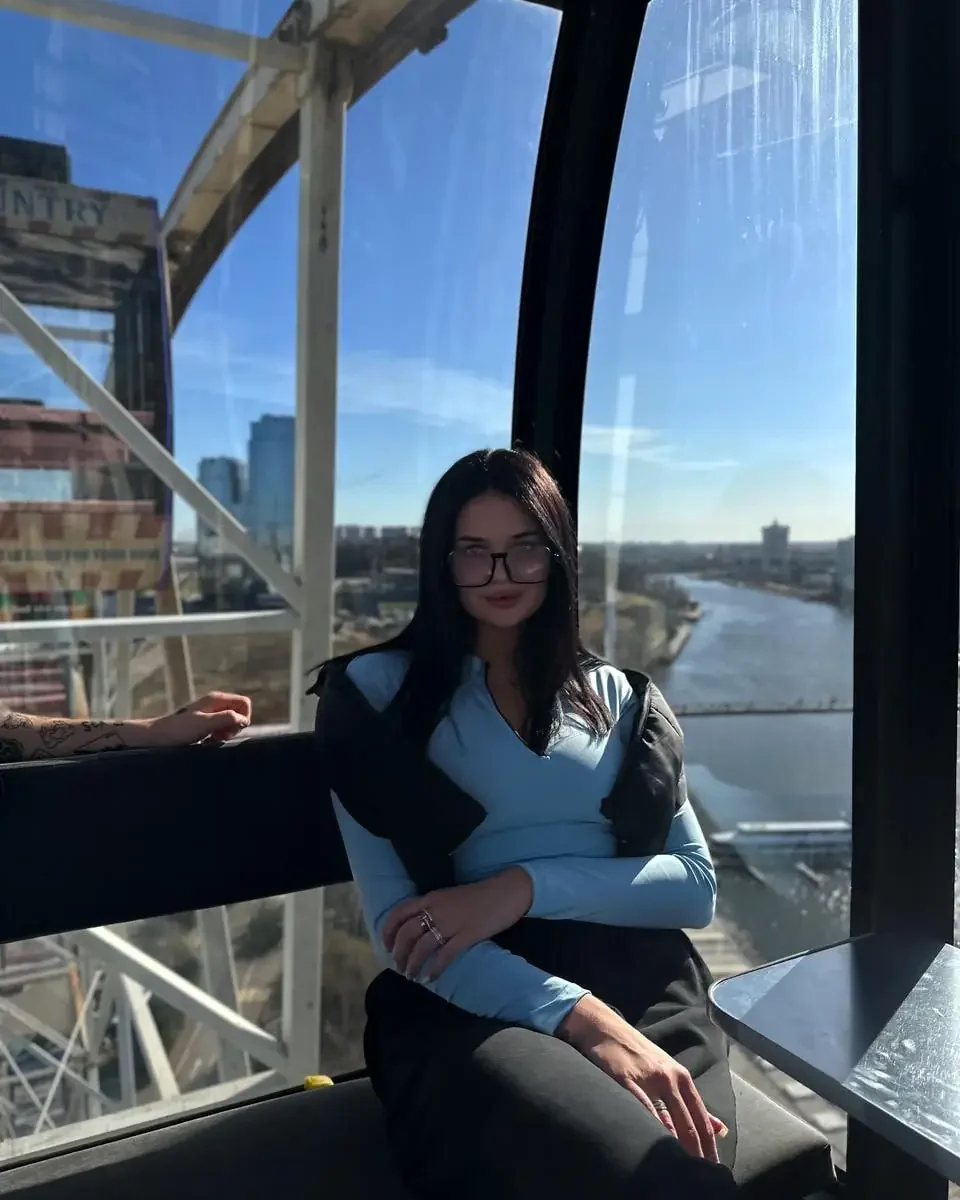 Имя: Валерия Возраст: 24 Вес: 56