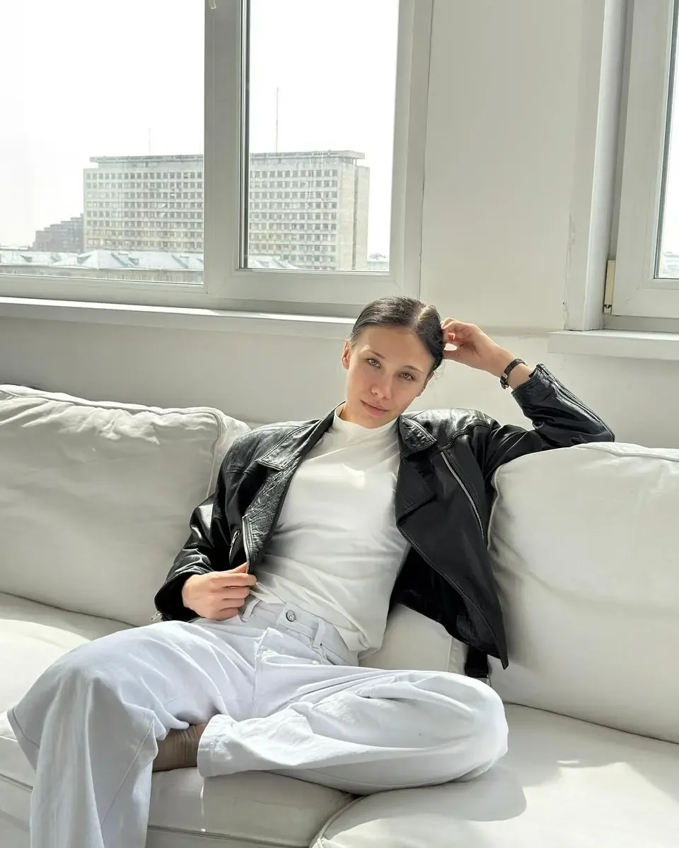 Имя: Аврора Возраст: 18 Вес: 45