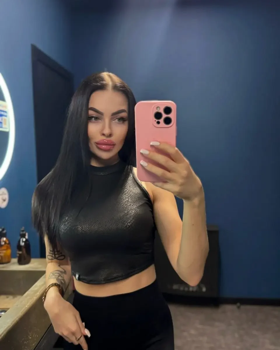 Имя: Эрика Возраст: 23 Вес: 50