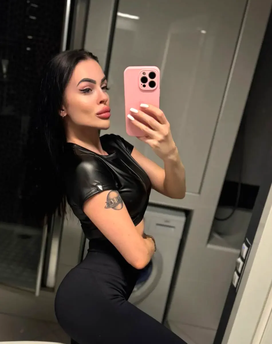 Имя: Эрика Возраст: 23 Вес: 50