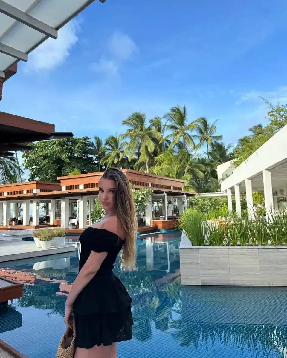 Имя: Летиция Возраст: 22 Вес: 54