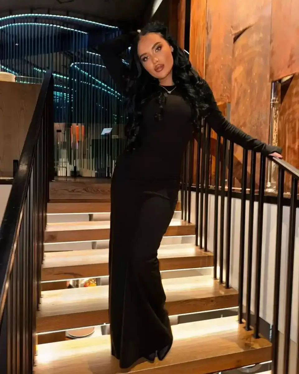 Имя: Алика Возраст: 24 Вес: 49